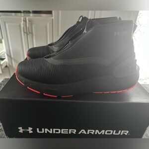 Under armour sneakers mens size 10